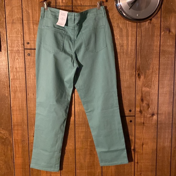 NWT Croft & barrow size 14 Capri, mid rise, hits mid calf.  56% cotton NWT - Picture 2 of 8